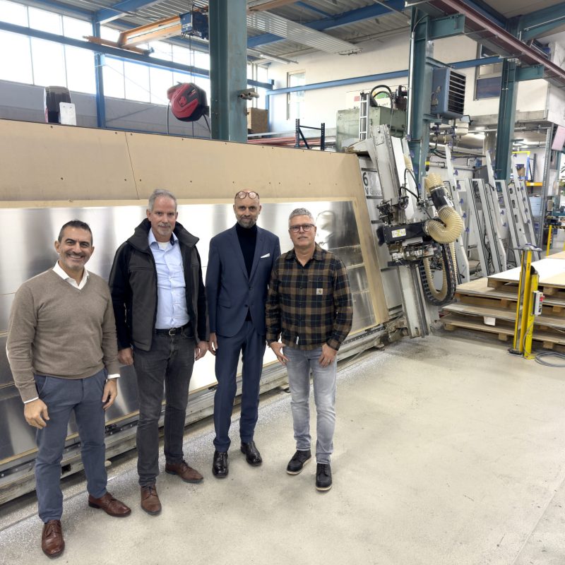 foto di gruppo con alutecta